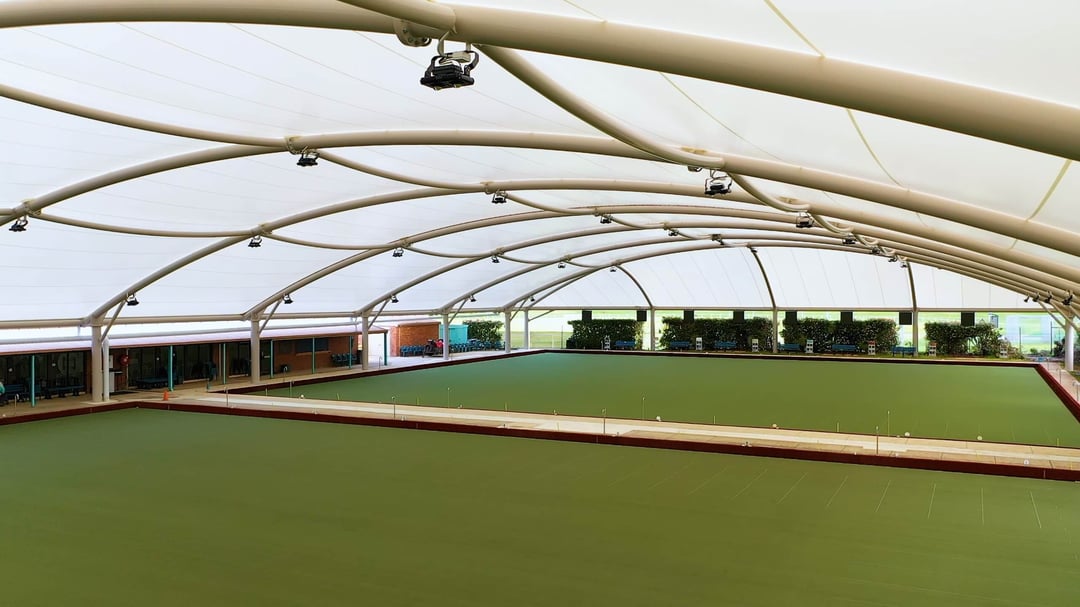 What are typical lawn bowls green dimensions?